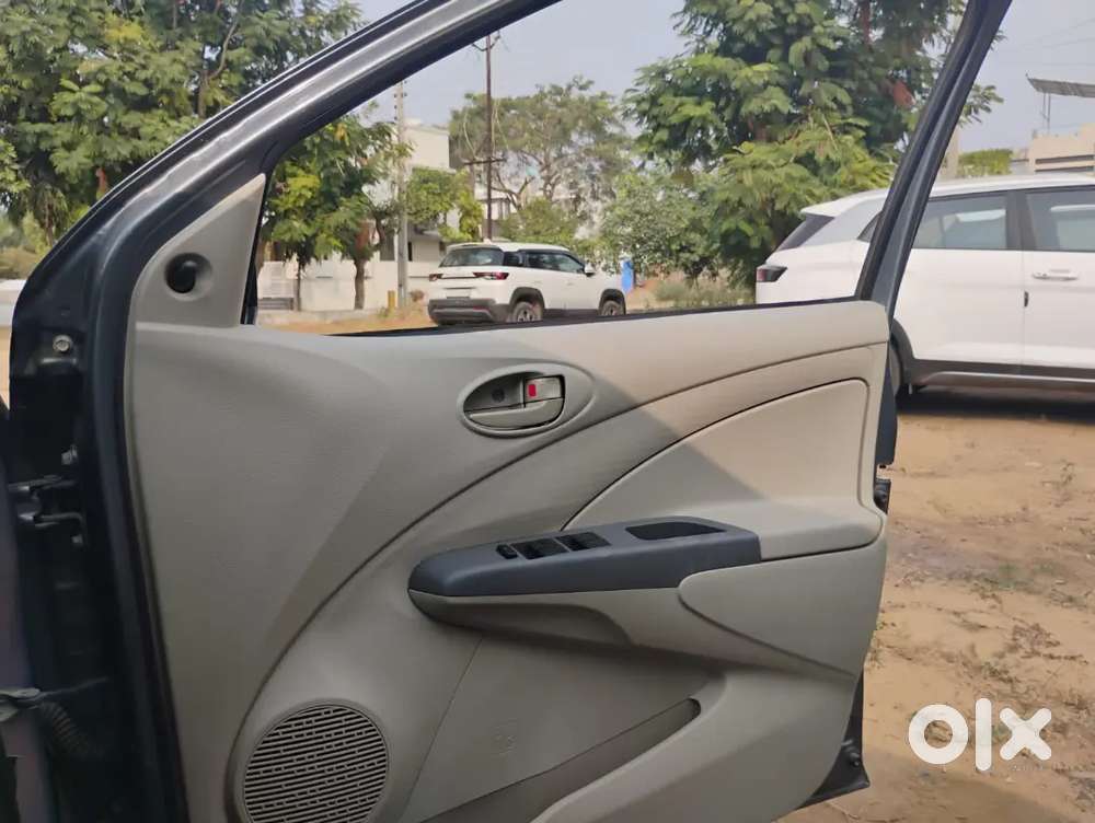 2014 Toyota Etios 1.5 पेट्रोल