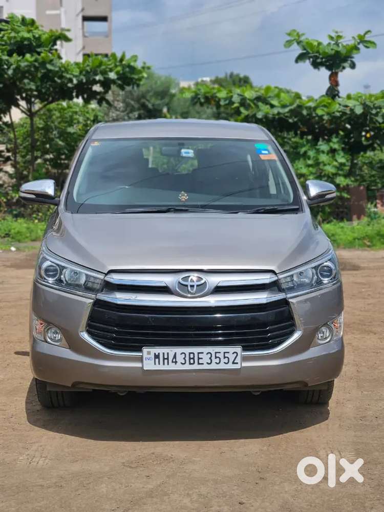 Toyota Innova Crysta 2.4 2016
