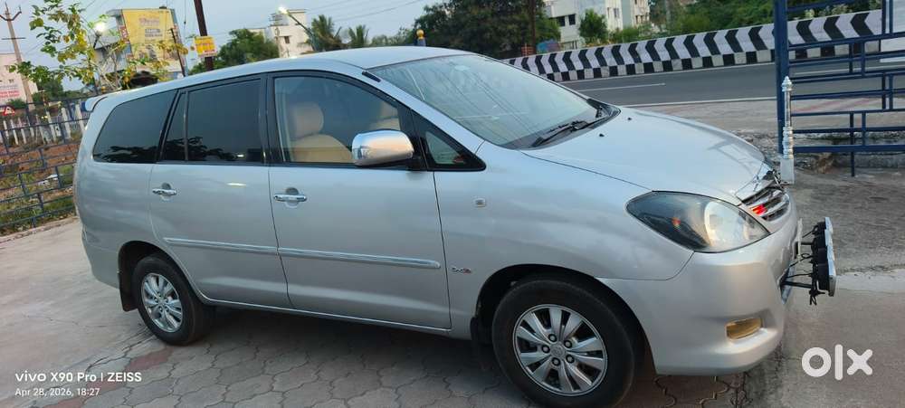 Toyota Innova 2.5 V 7 Str, 2010, Diesel