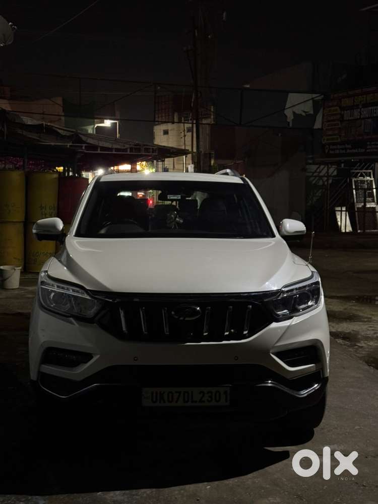 Mahindra Alturas G4 4x4 2019