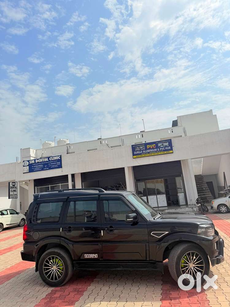 Mahindra Scorpio Classic Diesel 2022