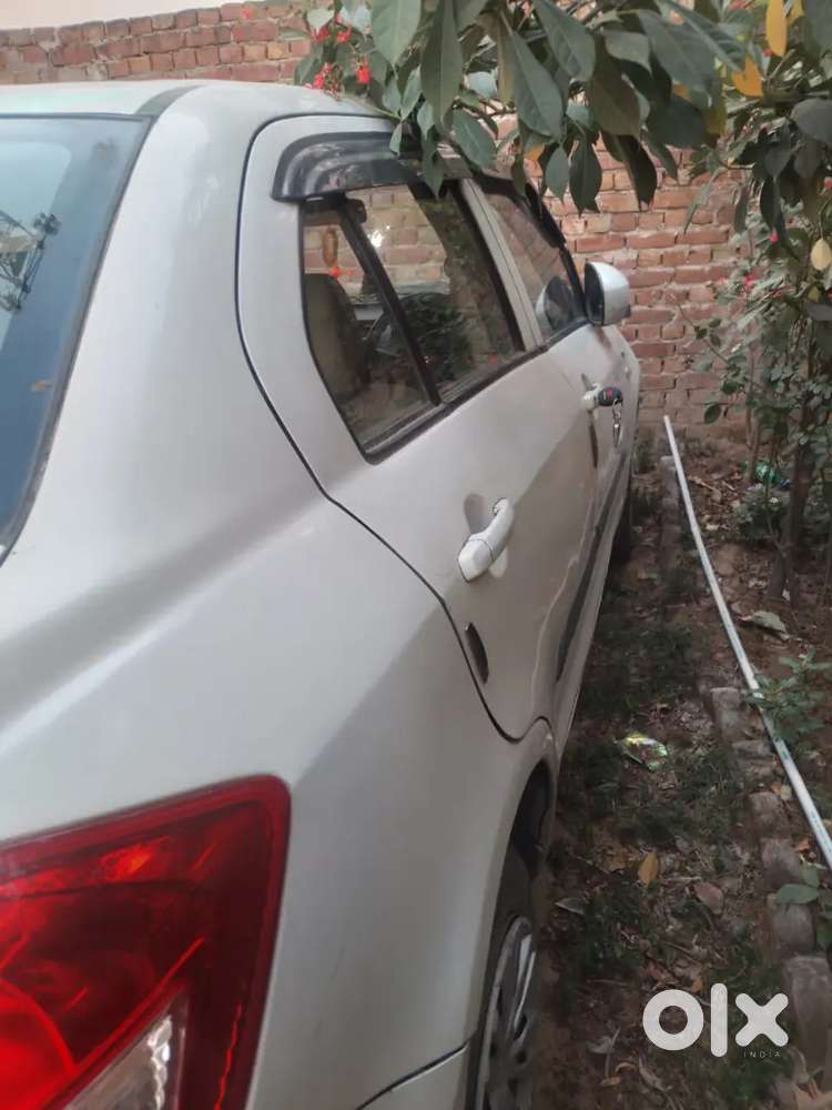 Swift Dezire Petrol/cng