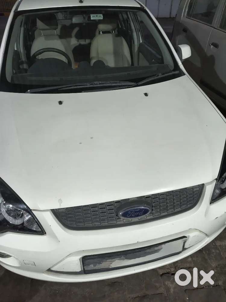 Urgent Sale Ford Fiesta 2011 , Till October 2026