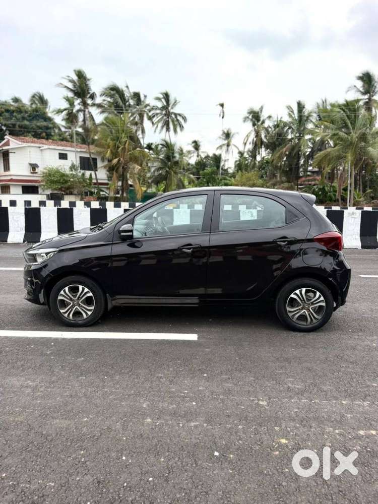 Tata Tiago 1.2 Revotron Xta, 2022, Petrol
