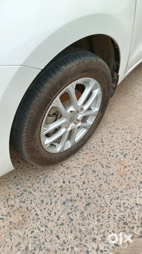 Maruti Swift Zxi 2023