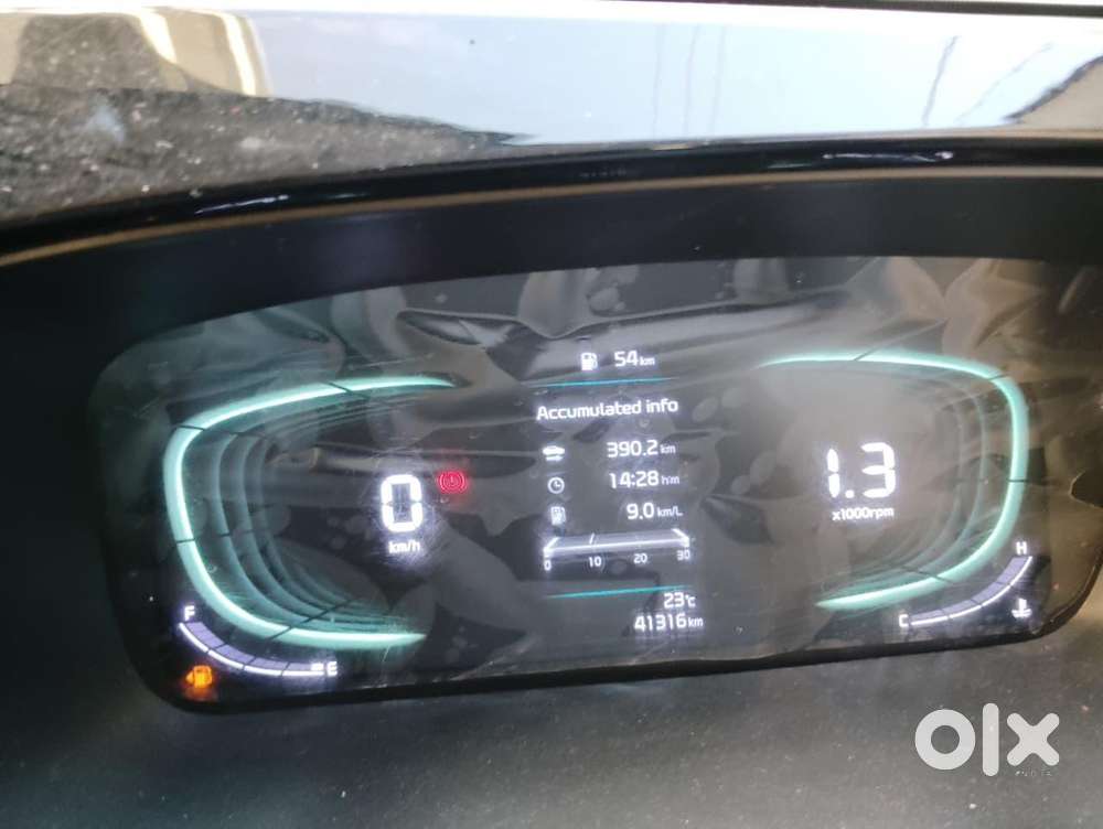 Kia Carens 2023 Petrol