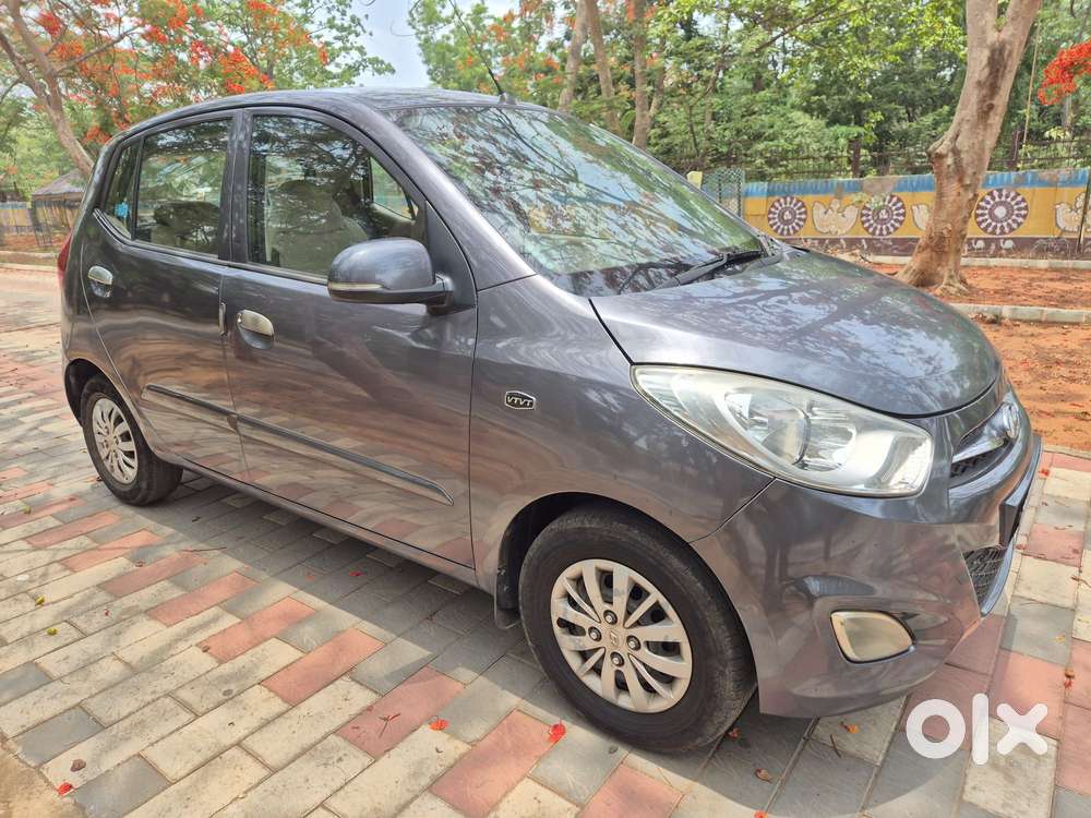 Hyundai I10 Sportz At, 2013, Petrol