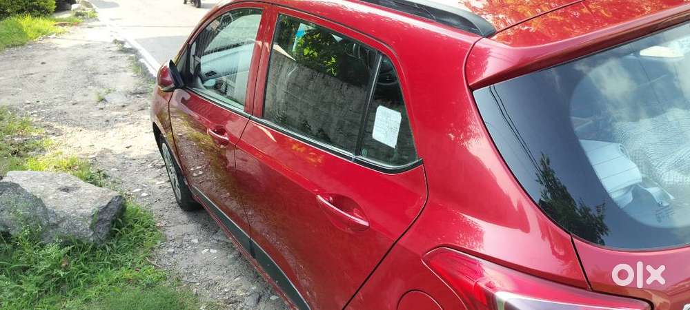 Hyundai Grand I10 2018 Petrol 27407 Km Driven