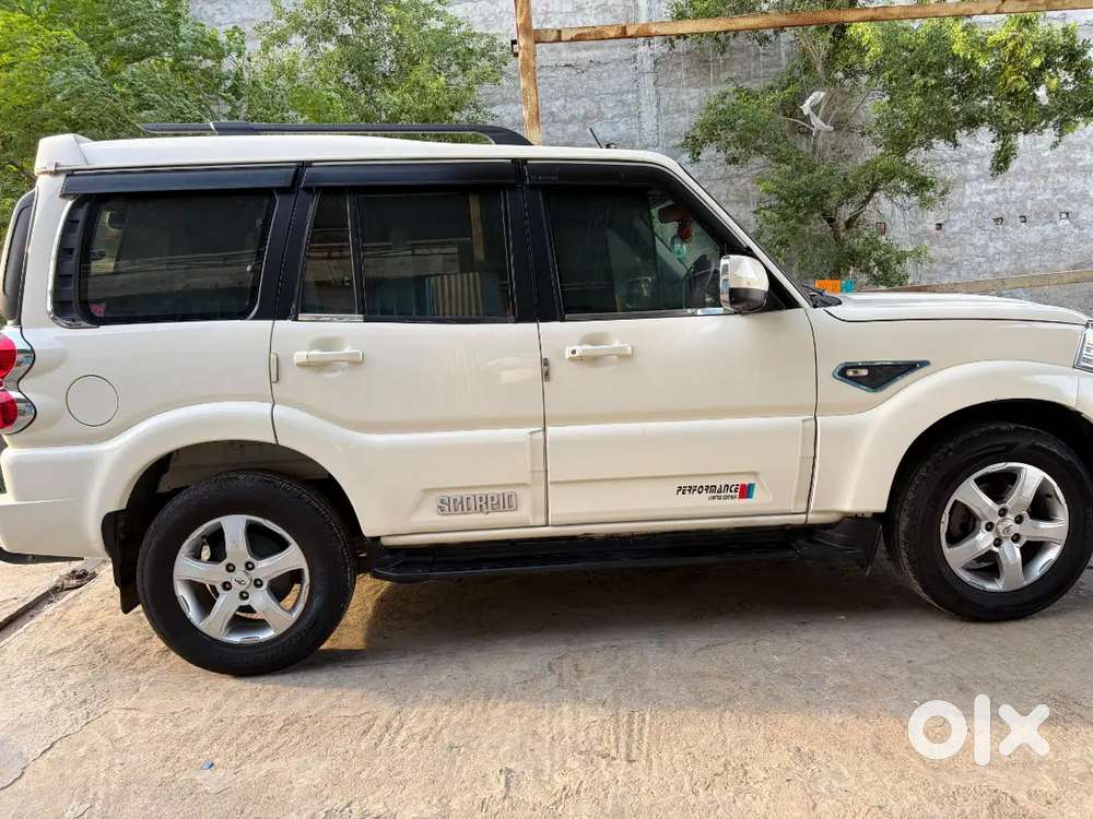 Mahindra Scorpio 2.2 Diesel 2023 Manual
