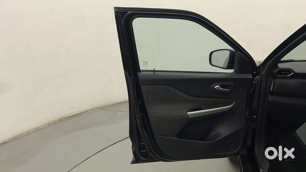 Nissan Magnite 1.0 Xv Premium Turbo Cvt, 2023, Petrol