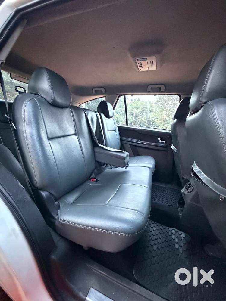 Tata Hexa 2.2 Xe 4x2 7 Str, 2018, Diesel