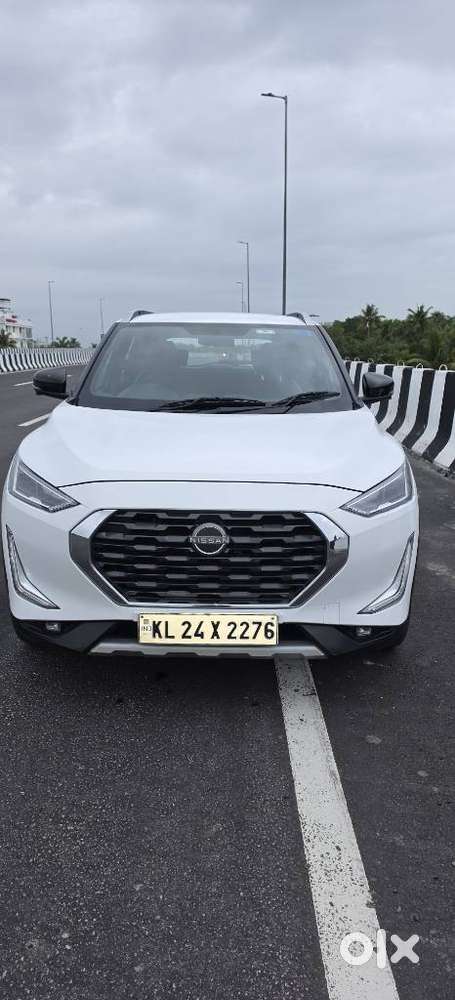 Nissan Magnite 1.0 Xv Premium Turbo Cvt, 2023, Petrol