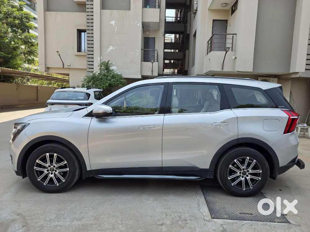 Mahindra Xuv700 2023 Petrol Well Maintained