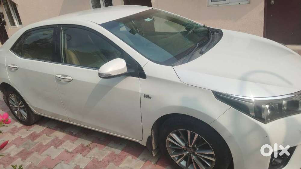Toyota Corolla Altis Automatic 2017 Petrol 128995 Km Driven