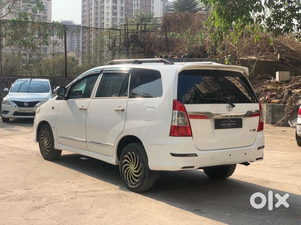 Toyota Innova 2015 Diesel Well Maintained