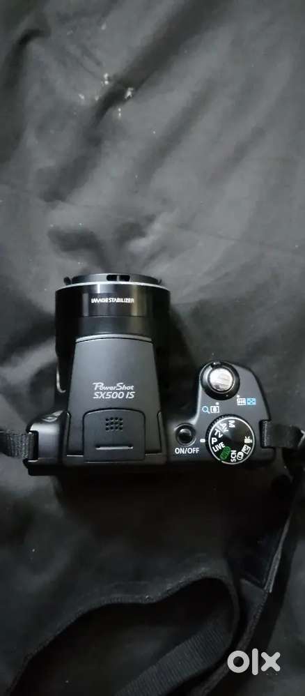 Canon  camera d2300 8 Mahina old