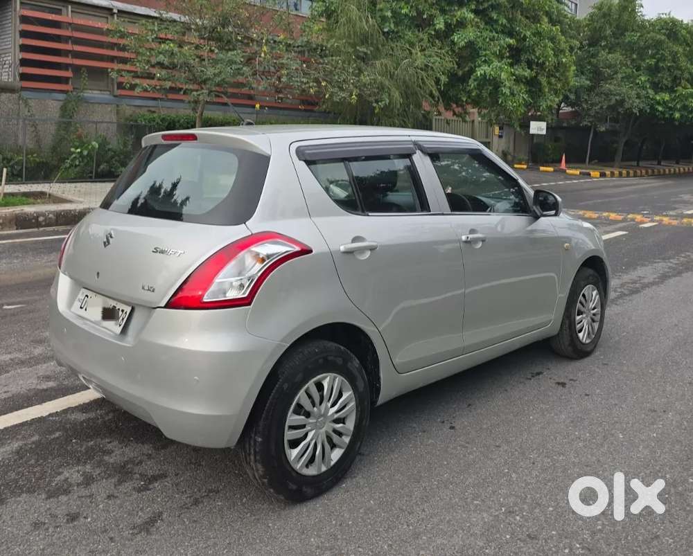 Maruti Suzuki Swift Lxi Optional-o, 2015, Petrol