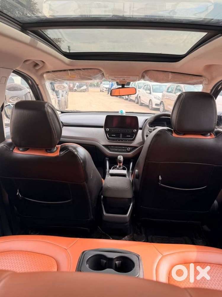 Tata Harrier 2.0 Kryotec Xt Plus Dark Edition, 2020, Diesel