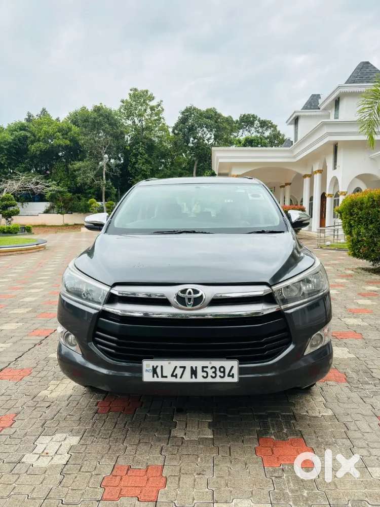 Toyota Innova Crysta 2017