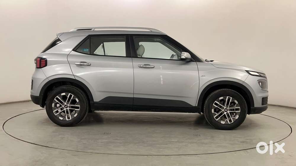 Hyundai Venue 1.0 Sx (o) Turbo Dct, 2023, Petrol