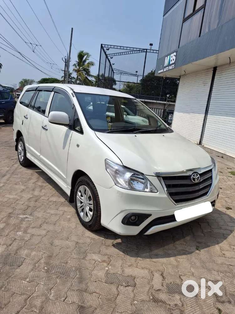 Toyota Innova 2015 Model 2016 Registration Diesel 139345 Km Driven