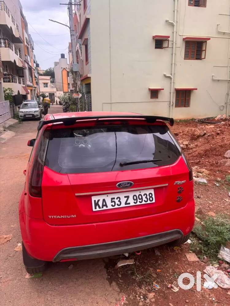 Ford Figo Petrol 2012 Variant