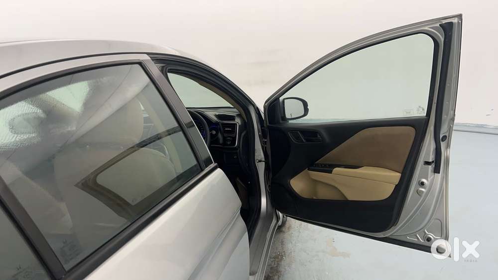 Honda City I-vtec Sv, 2015, Petrol