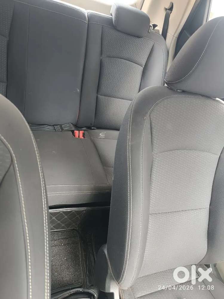 Mahindra Xuv300 2024 Petrol 145309 Km Driven