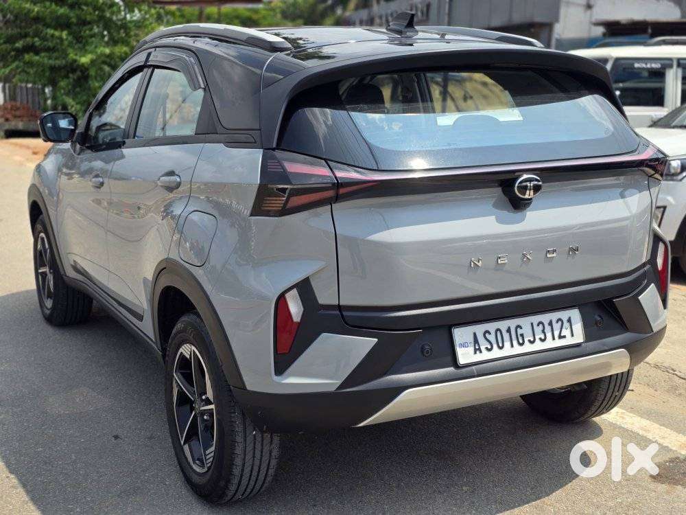Tata Nexon Creative Plus 1.2 Revotron Petrol 6 Mt Dt, 2025, Petrol