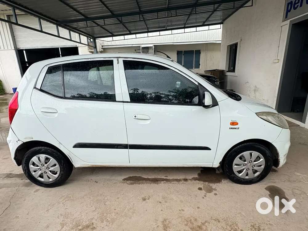 Hyundai I10 2013 Petrol + Sequence Cng  Well Maintained