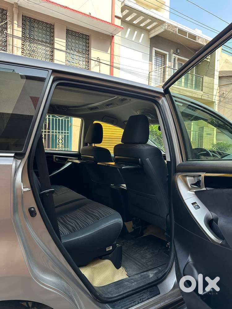 Toyota Innova Crysta 2019