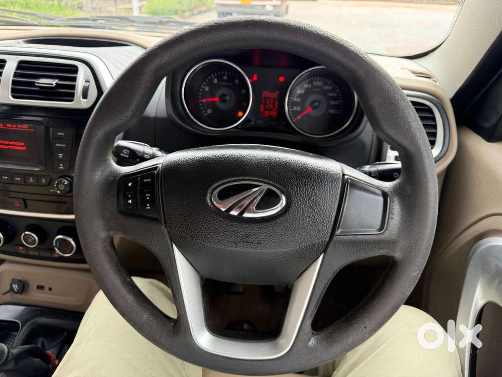 Mahindra Tuv 300 T8, 2017, Diesel