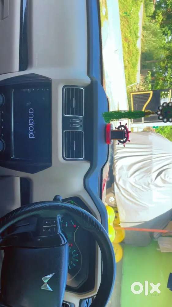 Mahindra Scorpio S11 Black Colour