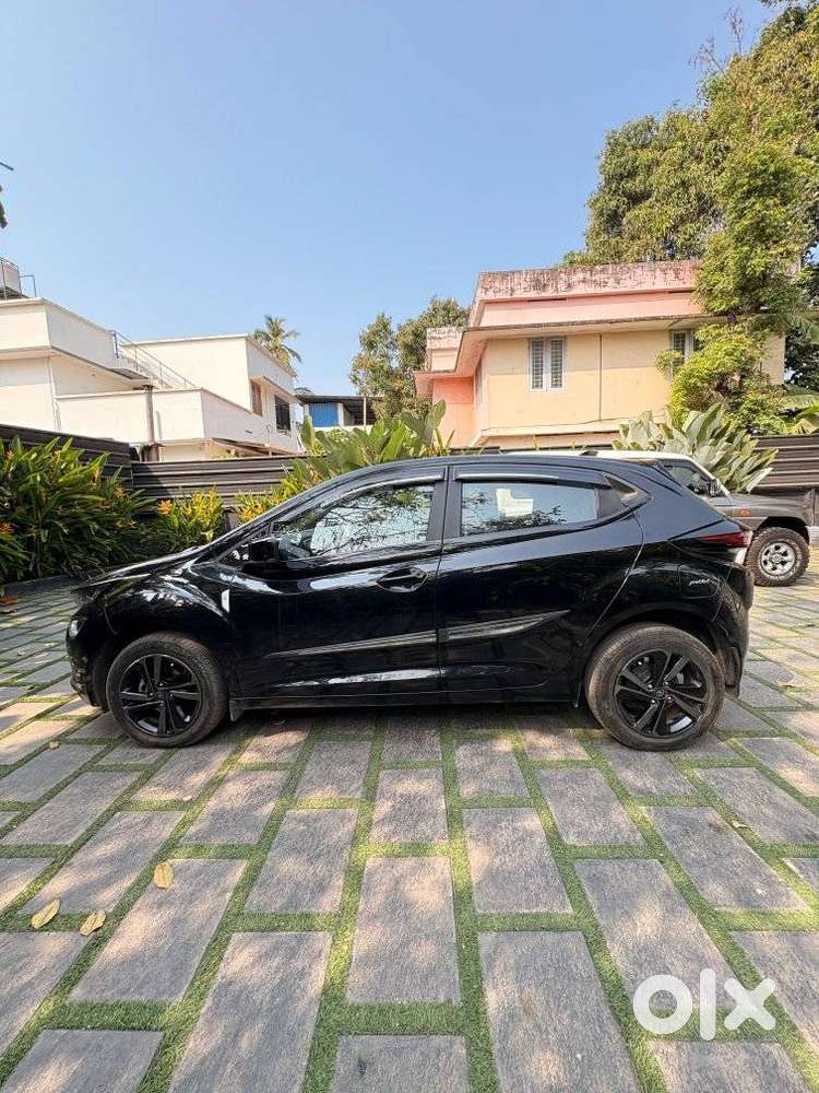 Tata Tiago 1.2 Revotron Xza Plus Dual Tone Roof Amt, 2023, Petrol