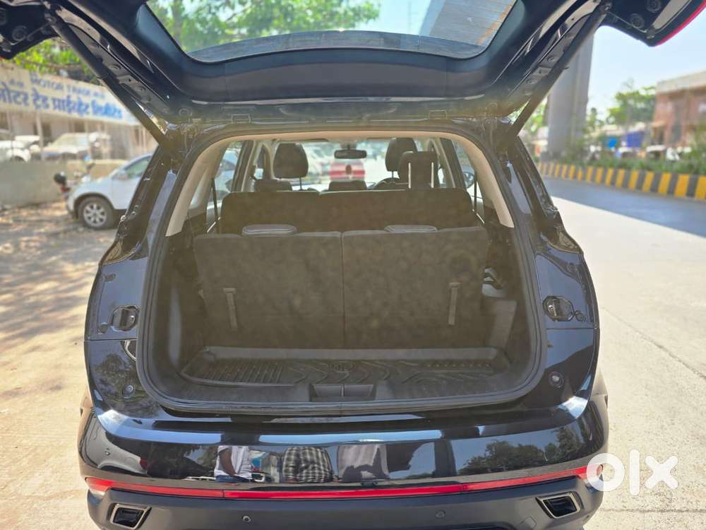 Mg Hector Plus Sharp Pro Blackstorm 1.5 Turbo Petrol Cvt 7 Str, 2024..