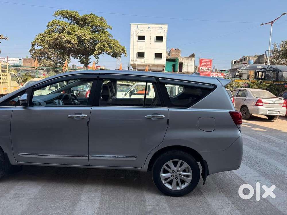 Toyota Innova Crysta Diesel Car 2023