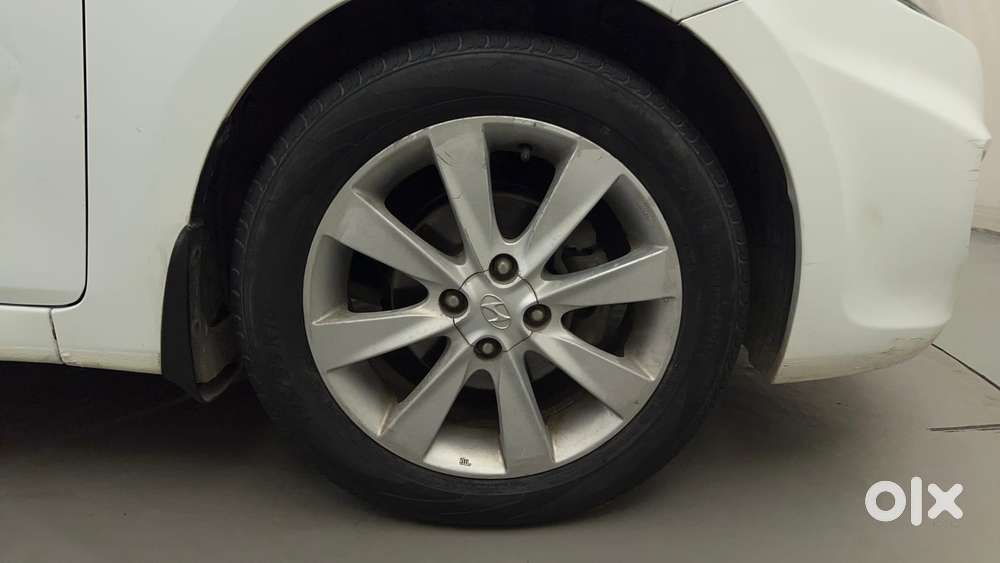 Hyundai Verna 1.6 Sx Vtvt (o) At, 2013, Petrol
