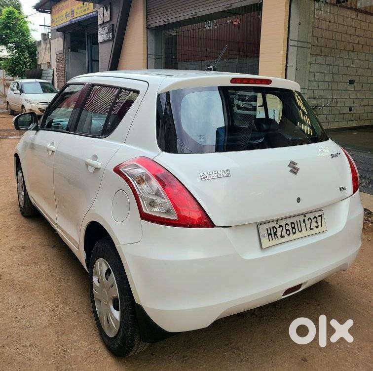 Maruti Suzuki Swift Vxi Optional, 2012, Petrol