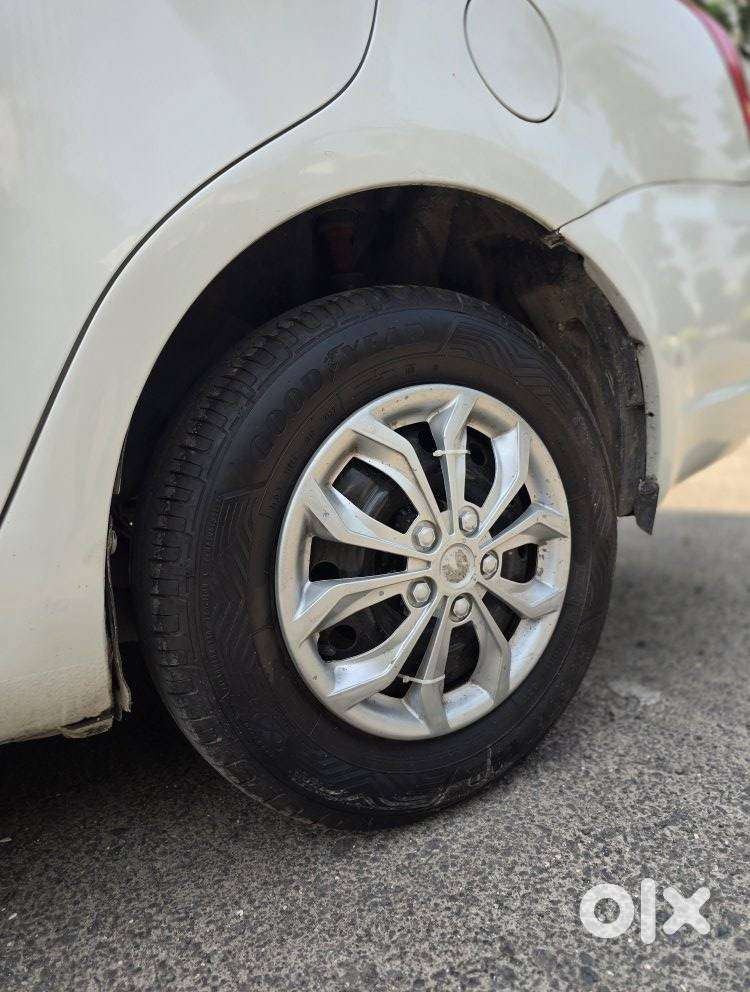 Maruti Suzuki Swift Dzire Vdi Optional, 2010, Diesel