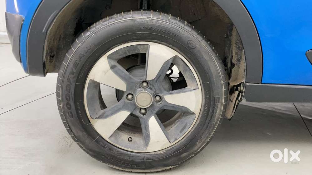 Tata Nexon 1.2 Revotron Xza Plus (o) Dual Tone, 2018, Diesel