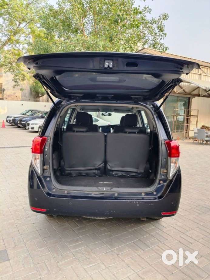Toyota Innova Crysta 2.7 Gx Limited Edition At 7 Str, 2022, Petrol