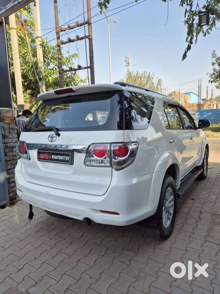 Toyota Fortuner 3.0 4x2 Automatic, 2013, Diesel