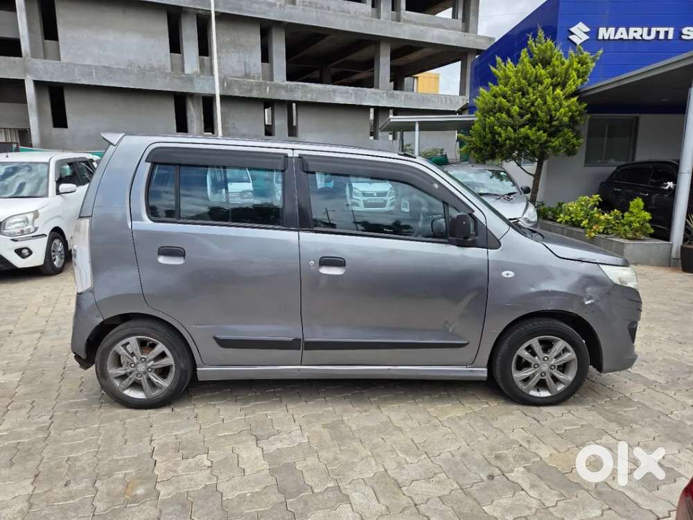 Maruti Suzuki Stingray Vxi, 2015, Petrol