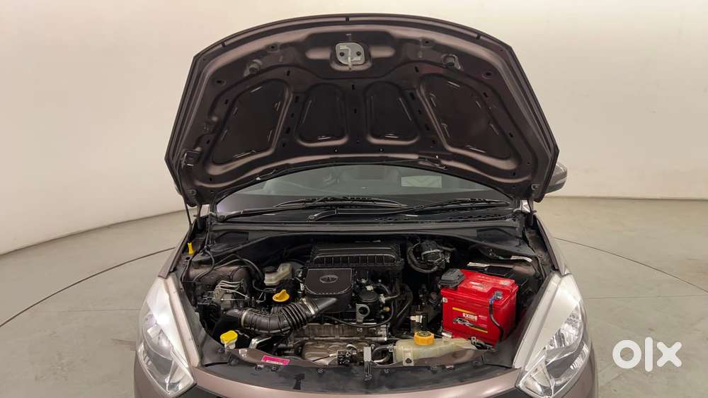 Tata Tiago Xza, 2018, Petrol