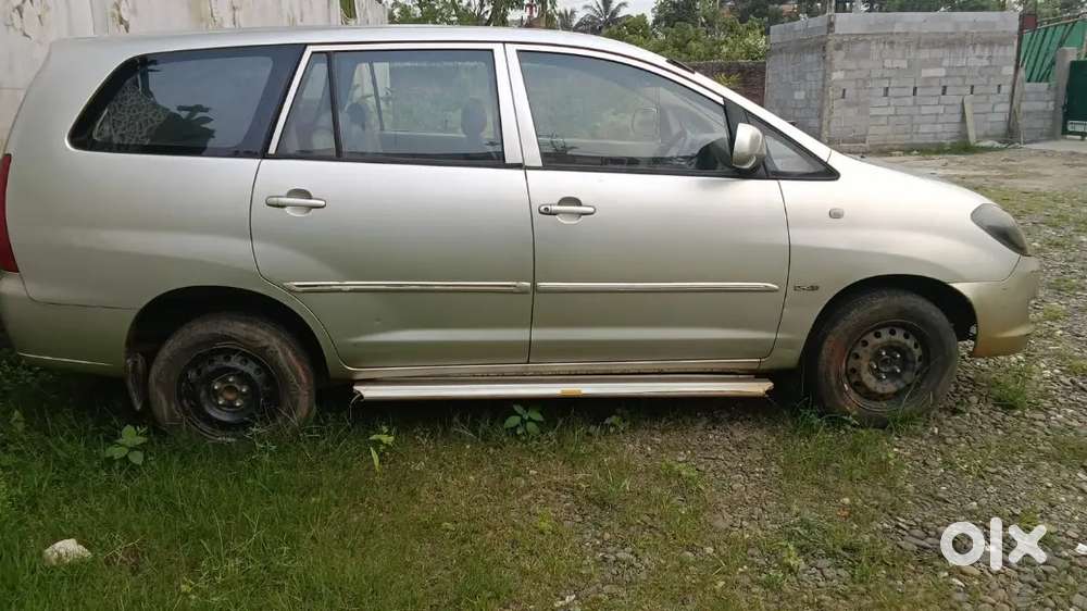 Toyota Innova 2006