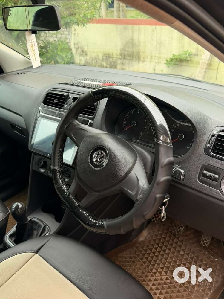 Volkswagen Polo Petrol Manual 2016