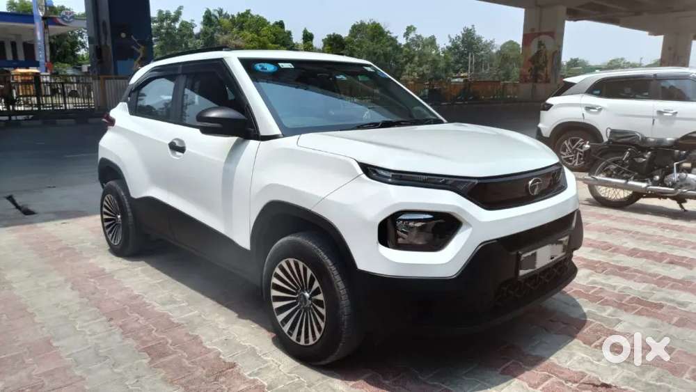 Tata Punch 2023 Petrol 30000 Km Driven