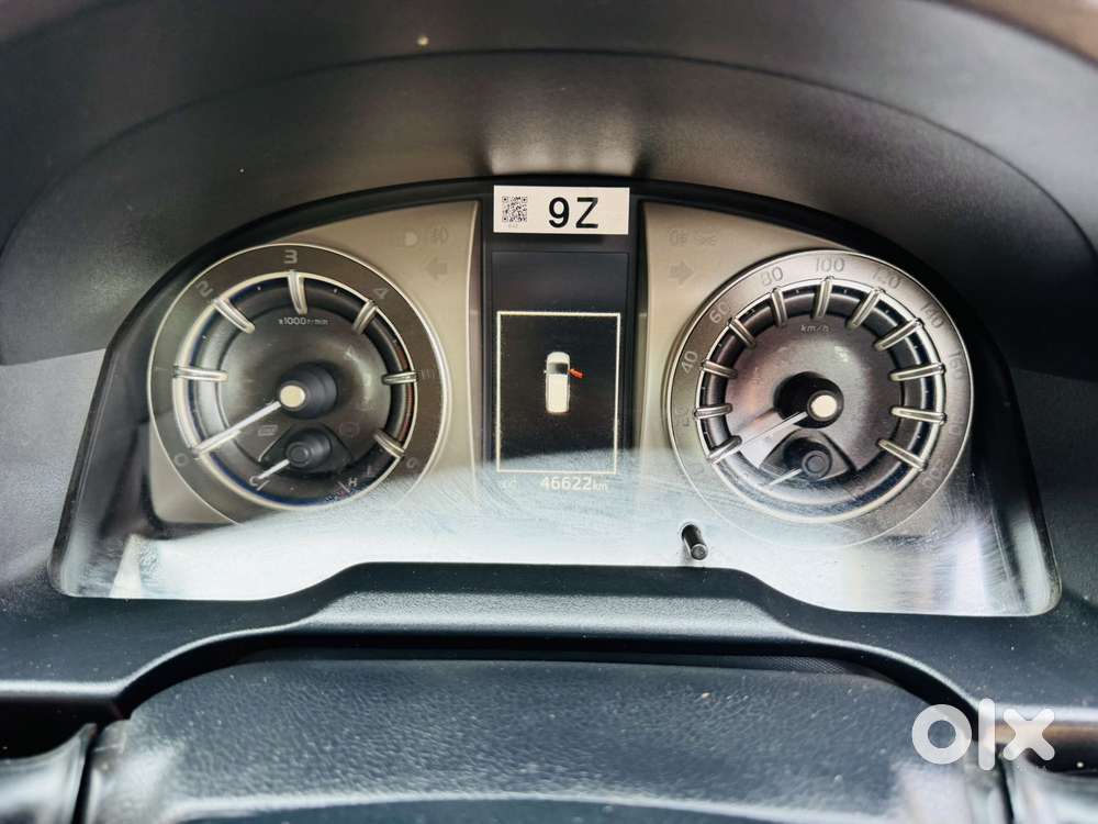Toyota Innova Crysta 2.4 V 8 Str, 2025, Diesel