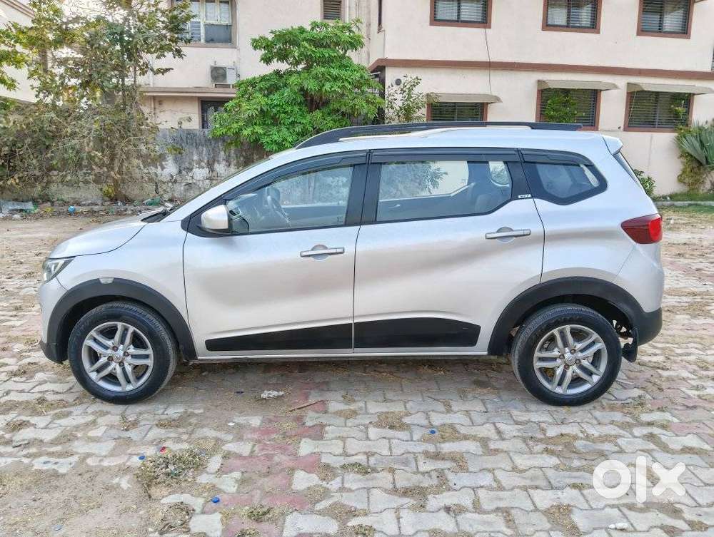 Renault Triber Rxz, 2021, Petrol