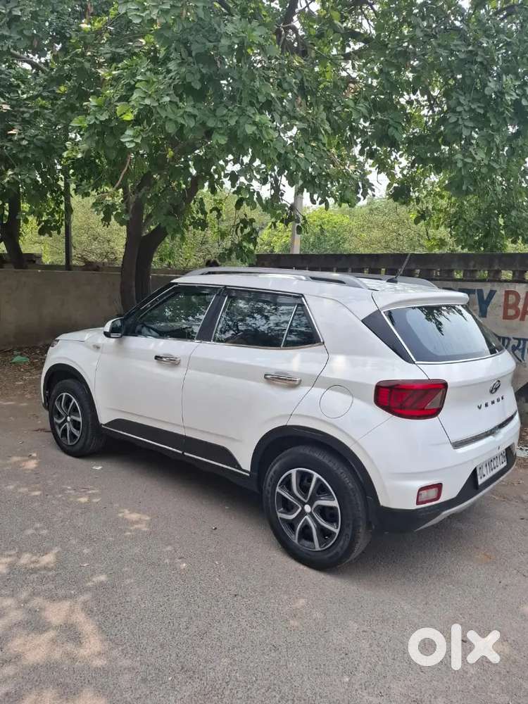 Hyundai Venue 2020 Petrol Manual